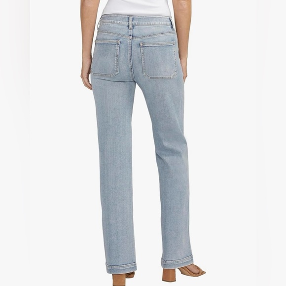 Silver Jeans Co. Women's Suki Mid Rise Curvy Fit Trouser Leg Jeans - Picture 3 of 3